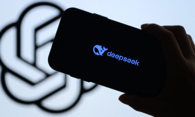 Avertismentul specialiștilor referitor la DeepSeek: Statul chinez ar putea utiliza informațiile utilizatorilor acestui program de inteligență artificială.