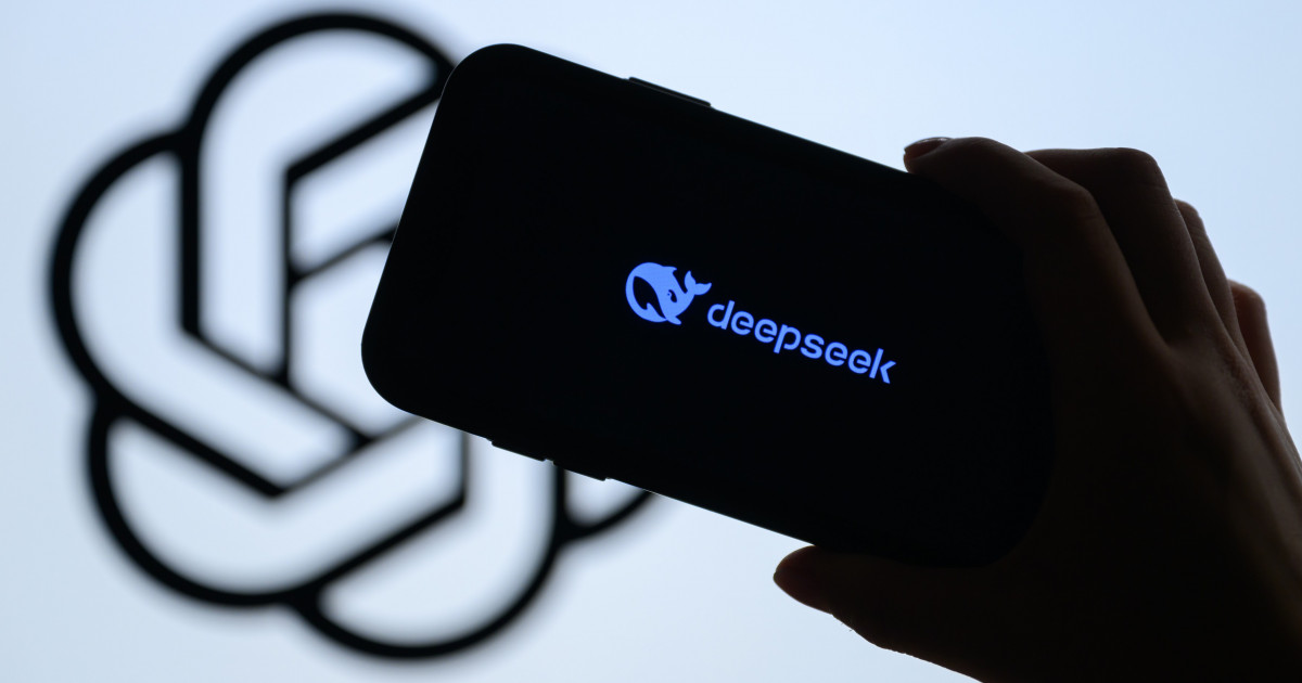 Avertismentul specialiștilor referitor la DeepSeek: Statul chinez ar putea utiliza informațiile utilizatorilor acestui program de inteligență artificială.