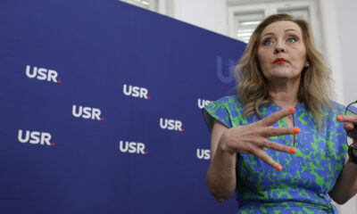 Elena Lasconi susține restructurările lui Bolojan de la Senat, cu o condiție: „Dacă vor rămâne armatele de piloși, nu faceți nimic”
