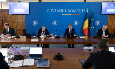 Guvernul a implementat măsuri pentru combaterea hărțuirii pe bază de sex și a hărțuirii morale la locul de muncă, în școli, licee și universități.