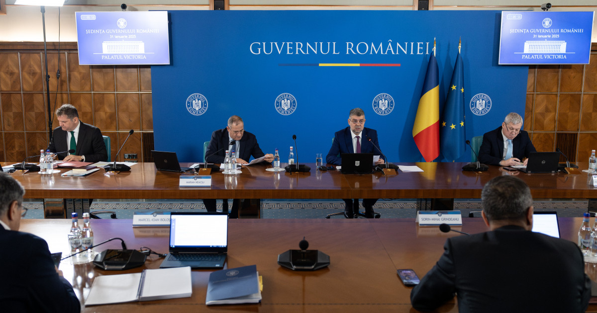 Guvernul a implementat măsuri pentru combaterea hărțuirii pe bază de sex și a hărțuirii morale la locul de muncă, în școli, licee și universități.