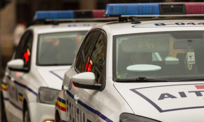Cadru didactic din Hunedoara, pus sub control judiciar pentru că a trimis mesaje indecente unei eleve de 13 ani.