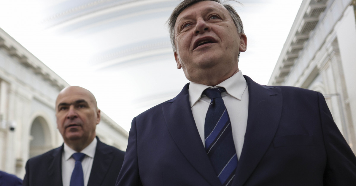 Crin Antonescu, către liberali: „Fiecare om din această sală a contribuit mai mult la binele țării decât Călin Georgescu”