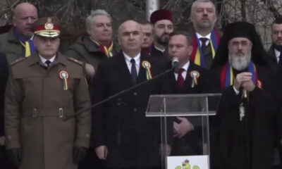 După liderii PSD și PNL de la Iași, Ilie Bolojan a fost huiduit la Focșani. Liberalul a fost ținta nemulțumirilor manifestanților.