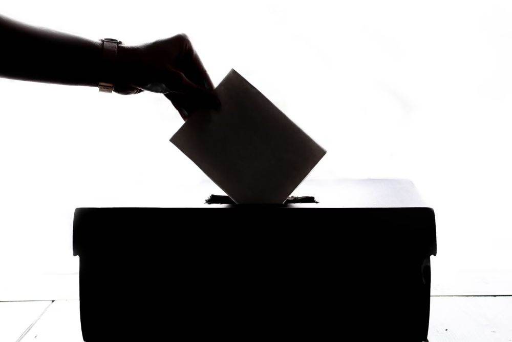 Sondaj INSCOP: Daniel Băluţă şi Ciprian Ciucu sunt pe primele locuri în intenţiile de vot pentru Primăria Capitalei.