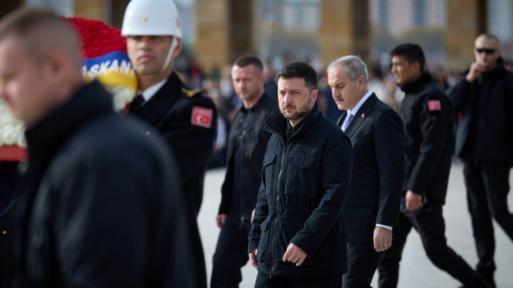 Zelenski anticipă o discuție cu Trump privind un plan de pace.