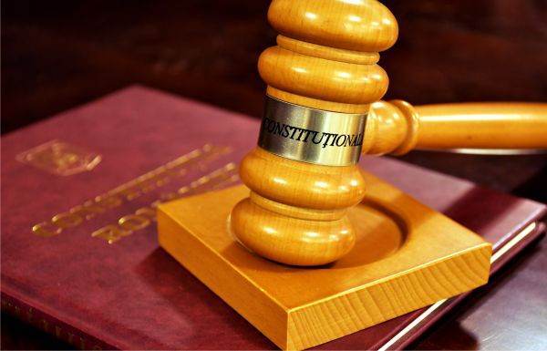 Curtea Constituțională analizează sesizările legate de legislația referitoare la plata pensiilor private.