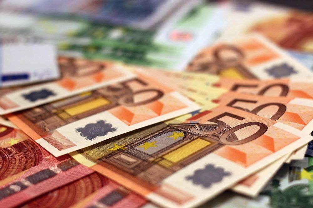 UniCredit Bank a gestionat un credit sindicalizat în valoare de 300 de milioane de euro pentru Autonom Services S. A.