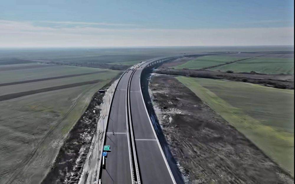 Traficul este permis pe A7, între Ploieşti şi Focşani.