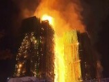 Ipoteza considerată în legătură cu incendiul din Hong Kong. Locatarii caută supraviețuitori: „Toți membrii familiei mele se află în interior”
