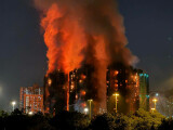 Încă 8 indivizi reținuți în legătură cu tragedia din Hong Kong. Cel puțin 128 de persoane au decedat în urma incendiului.