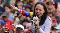 Venezuela afirmă că lidera opoziției va deveni fugară dacă va primi premiul Nobel.