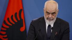 Prim-ministrul Albaniei îl acuză pe Mahmood de ‘stereotipuri etnice’