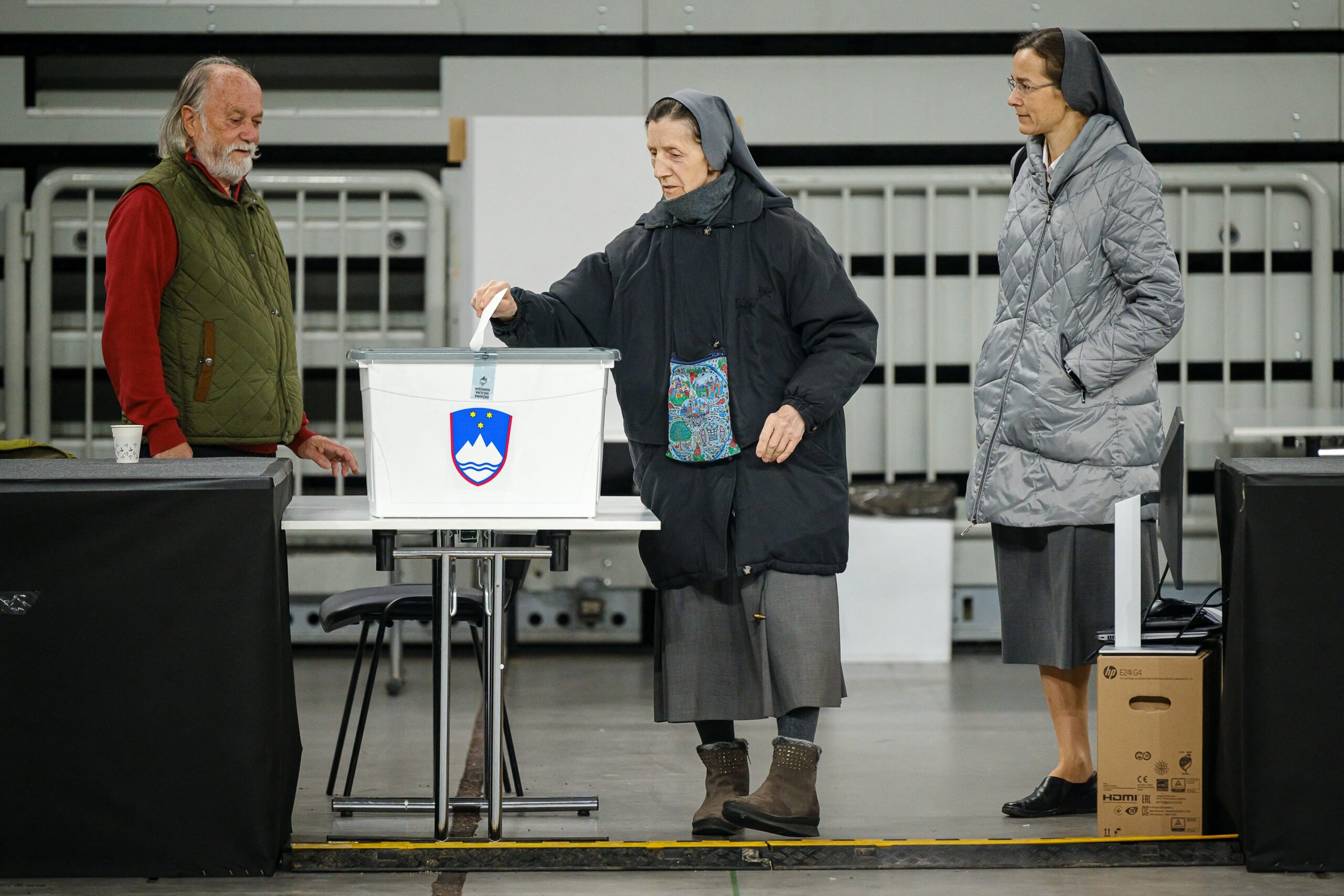 Slovenii votează duminică pentru aprobarea sinuciderii asistate, după ce au mai luat o decizie similară într-un referendum anul trecut.