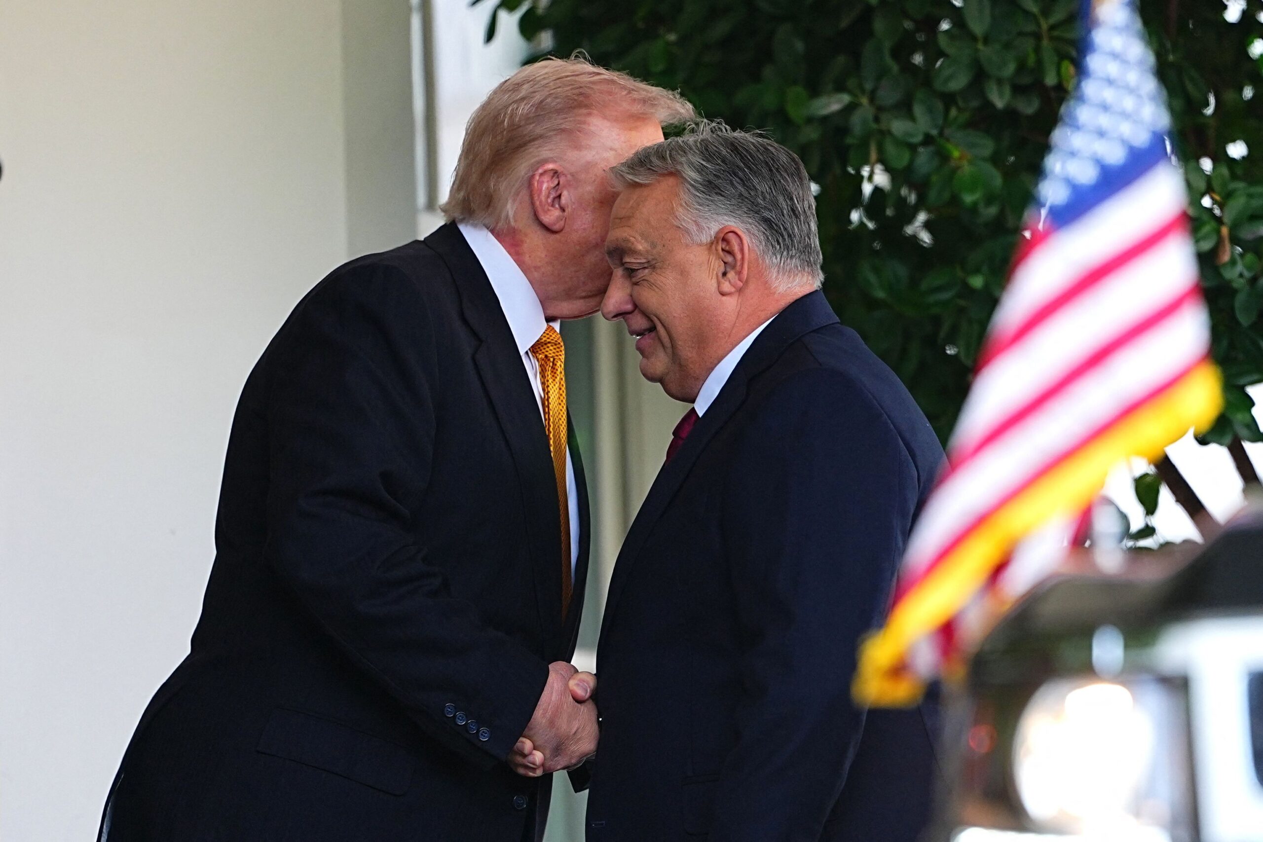 Radio Europa Liberă își suspendă activitatea în Ungaria. Decizia a fost luată de Washington la solicitarea lui Viktor Orban.