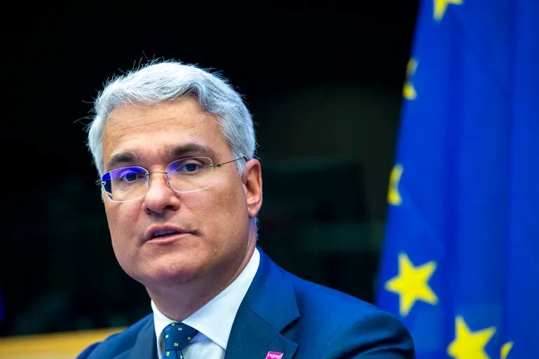 România înregistrează o rată de absorbție de 18% pentru fondurile europene de coeziune. Ministrul Pîslaru: „Am fost invidios” pe Croația.