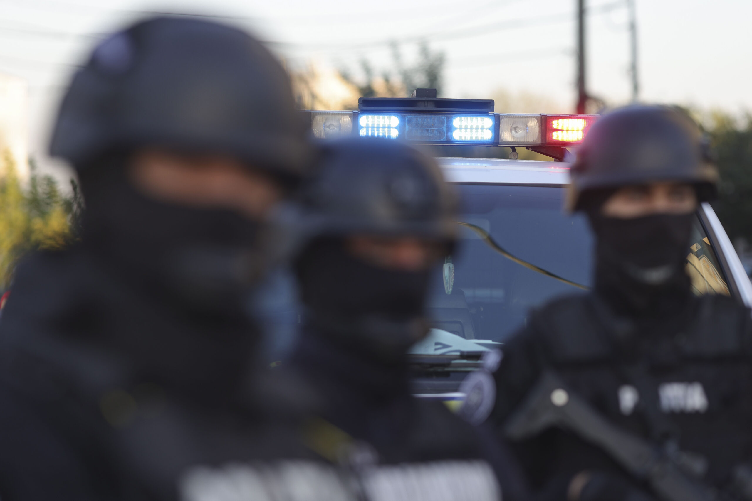Percheziții într-o anchetă referitoare la acte de identitate cu domiciliu fictiv pentru cetățeni din fosta URSS. Funcționari publici din Suceava și București sunt vizați.