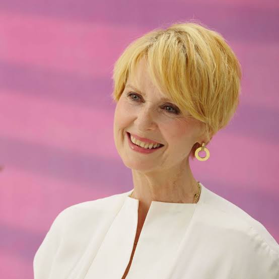 Cynthia Nixon, actrița din Sex and the City, apariție îndrăzneață la 59 de ani, la premiera unui serial.