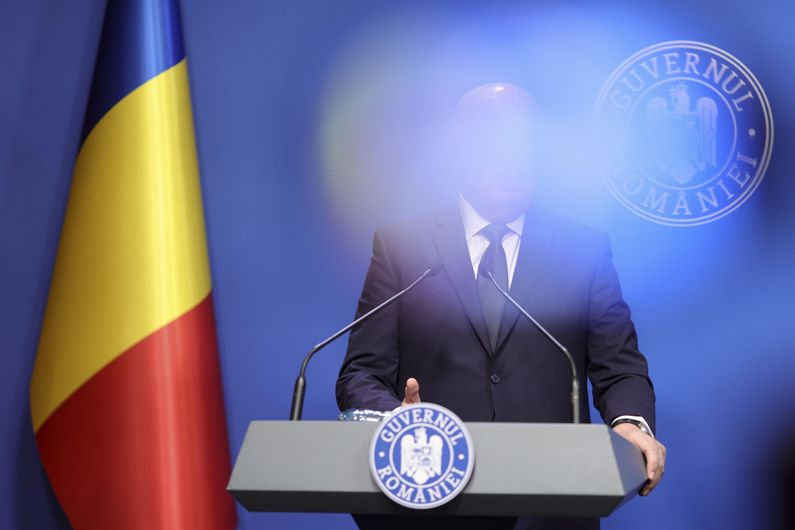 Apel al fotojurnaliștilor de la Inquam adresat premierului pentru a permite accesul fotografilor la începutul ședințelor de Guvern: „Restricționarea accesului presei, caracteristică regimurilor iliberale”