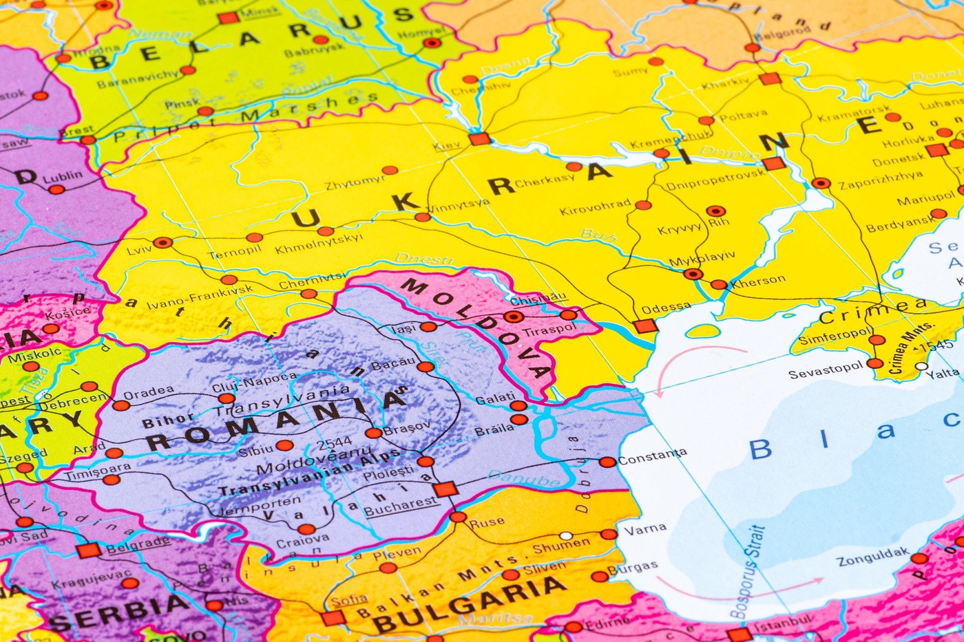 Ucraina devine prima țară din Europa care furnizează un serviciu de telefonie mobilă utilizând tehnologia „direct-to-cell” dezvoltată de compania Starlink.