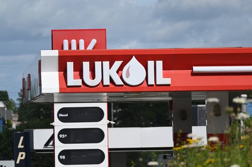 Ministrul Energiei declară că trei companii intenționează să achiziționeze activele Lukoil în România.