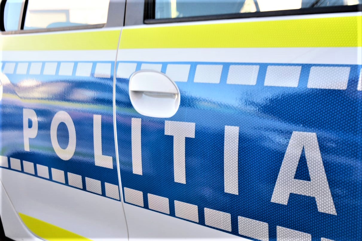 Taximetrist ucis prin înjunghiere la Mioveni. Poliția a prins un suspect în vârstă de 21 de ani.
