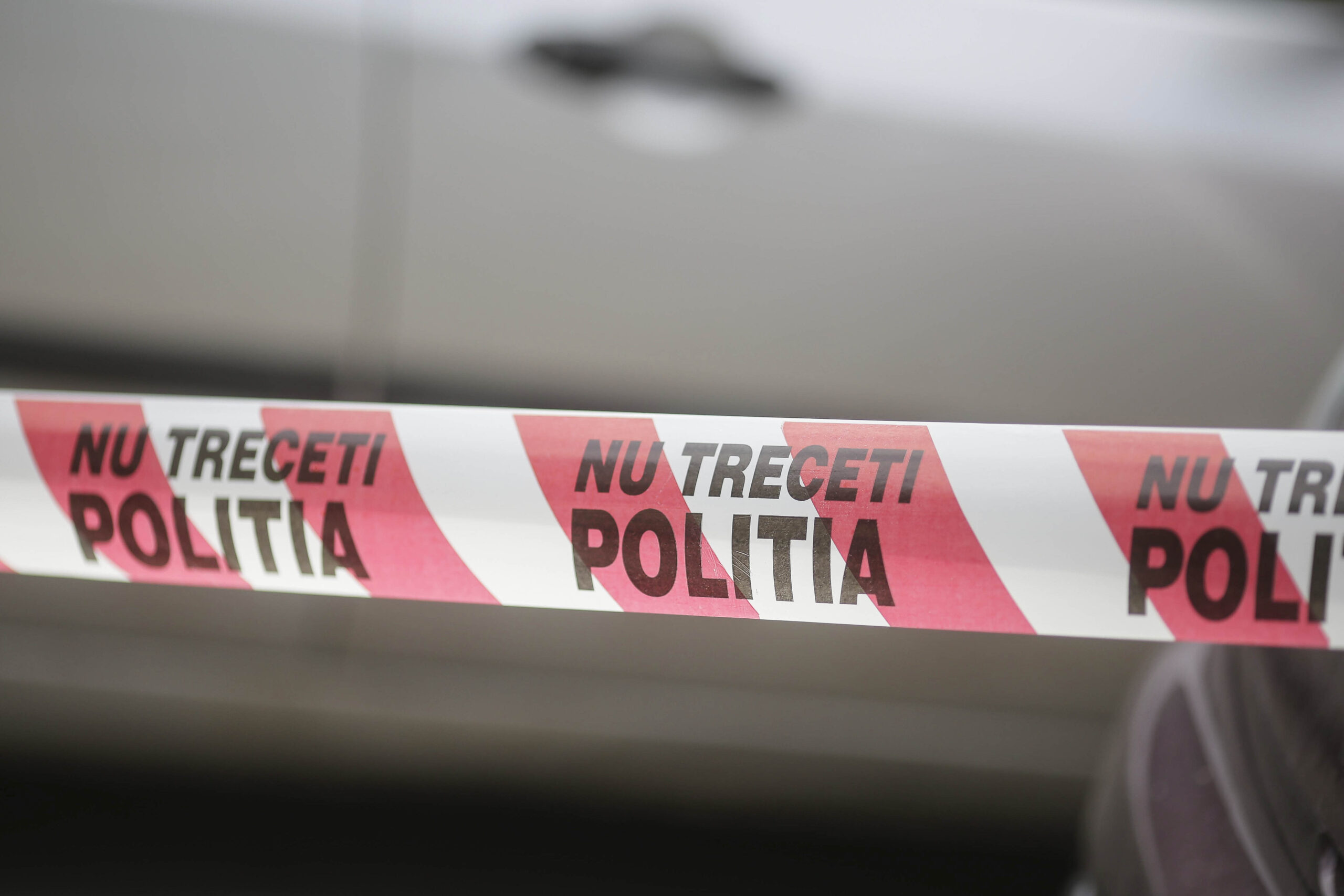 Incident șocant la Timișoara. O fetiță de 10 ani a fost înjunghiată de propria mamă, care a acționat din dorința de răzbunare.