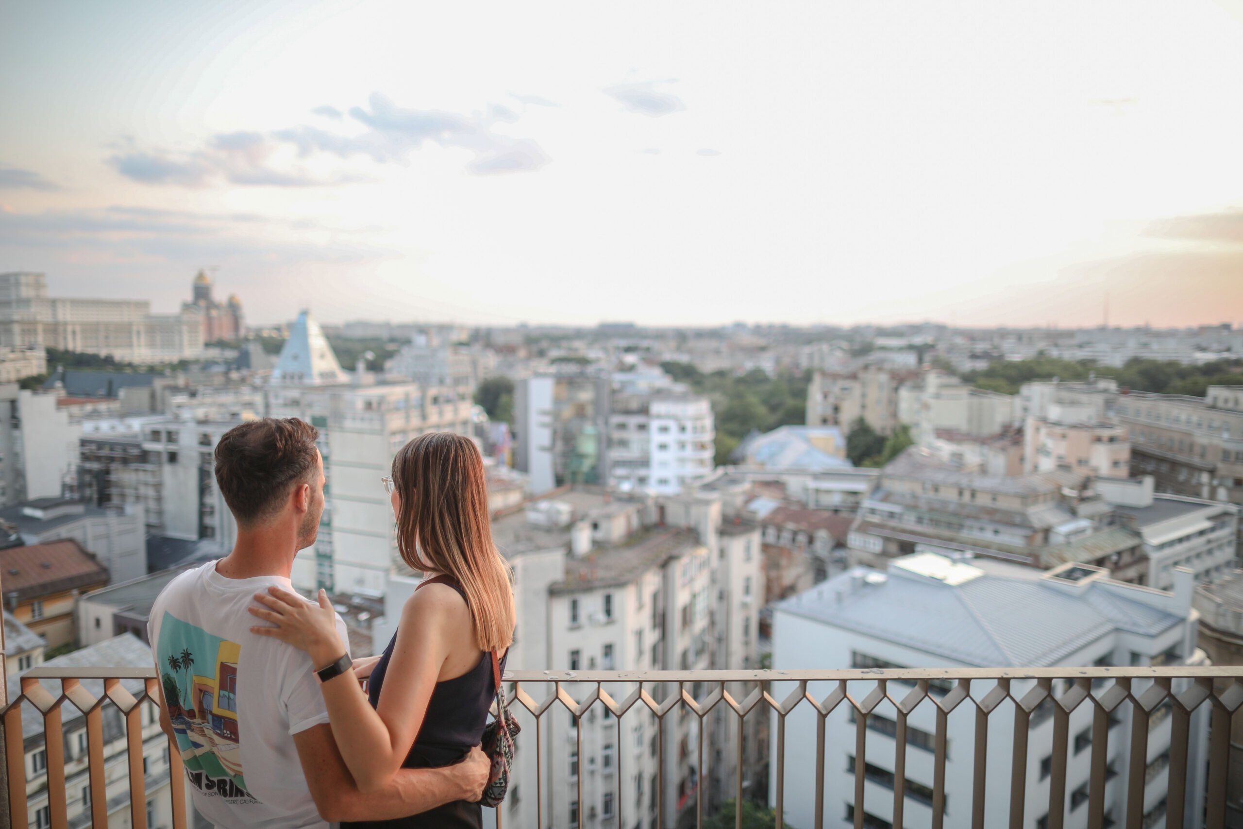 Guvernul a decis o nouă amânare pentru construirea locuințelor destinate tinerilor, stabilind ca nou termen 31 martie 2027.