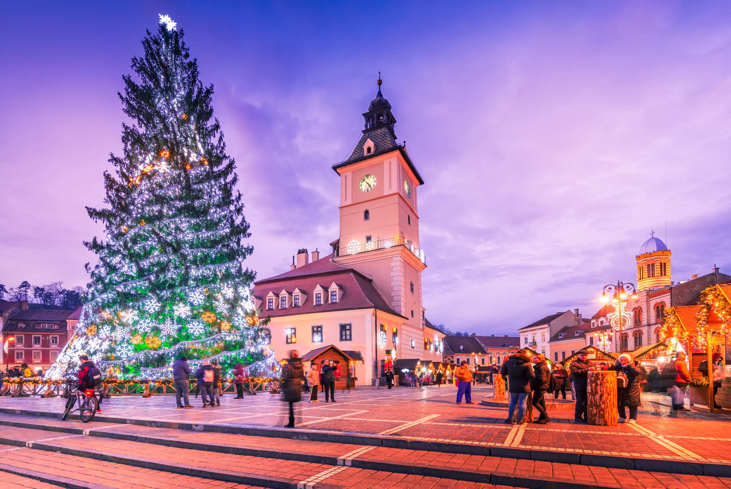 Târgul de Crăciun din Brașov 2025: Locațiile festive unde vor fi amenajate cele trei zone