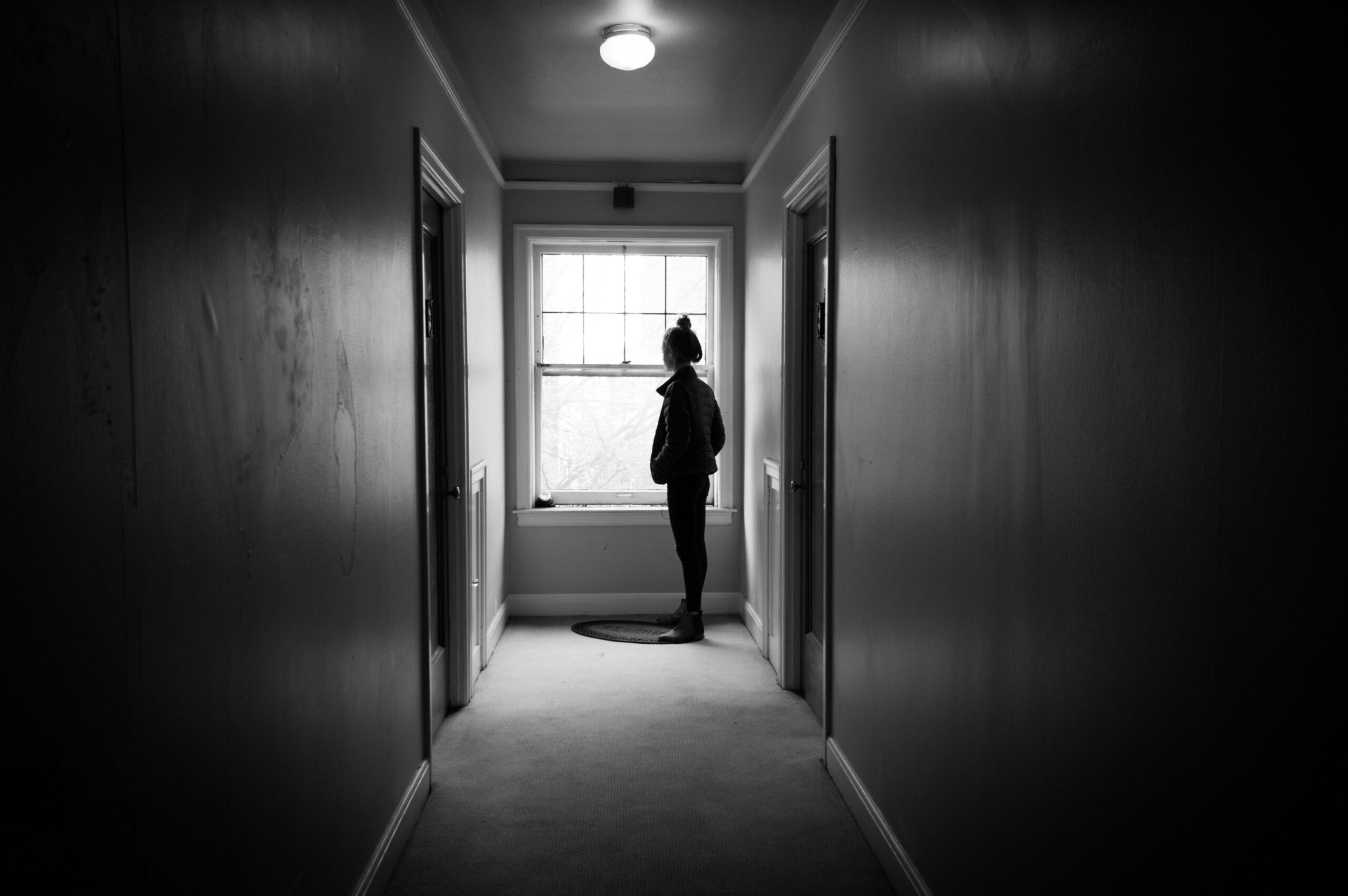 ChatGPT le-a comunicat că sunt speciali și neînțeleși. Familiile lor afirmă că acest lucru i-a determinat să facă gesturi fără întoarcere / Mărturii șocante în procesele intentate împotriva OpenAI.