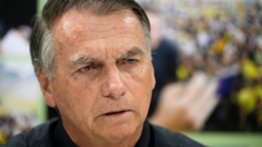 Bolsonaro a fost condamnat să își înceapă executarea unei pedepse de 27 de ani de închisoare pentru complotul de lovitură de stat din Brazilia.
