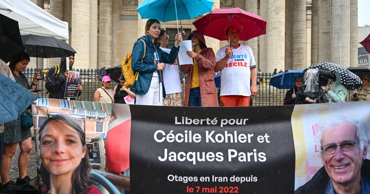 Emmanuel Macron declară că doi profesori francezi au fost eliberați după trei ani de detenție în Iran.