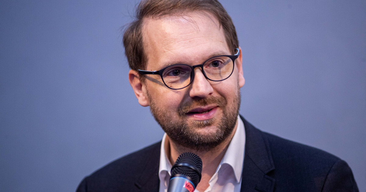 Dominic Fritz: Oana Gheorghiu reprezintă un avantaj pentru Guvern. În spatele ei se află românii care își doresc reformarea pensiilor speciale.