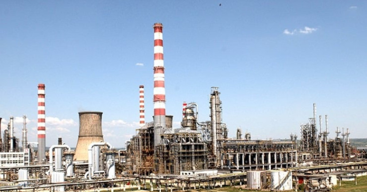 Radu Burnete, despre sancțiunile impuse Lukoil: Orice decizie de transfer a companiei ar trebui să fie aprobată de statul român.