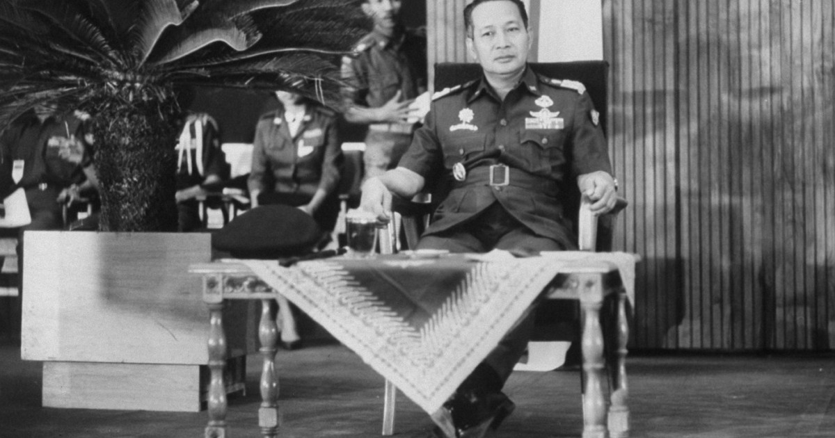 Furie în Indonezia după ce fostul dictator Suharto, acuzat de corupție și crime în masă, a primit titlul de „erou național”