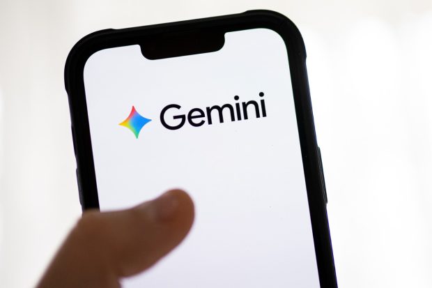 Gemini a lansat SynthID, instrumentul capabil să recunoască imagini deepfake.