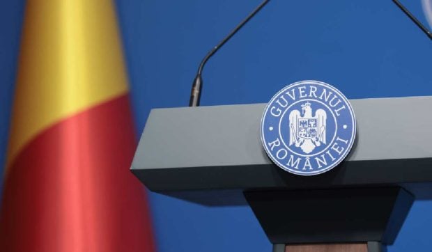 Guvernul Bolojan a prezentat proiectul de lege ce va restricționa cumulul pensiei cu venitul din muncă. Cine va fi afectat
