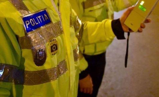 Şofer depistat conducând cu o alcoolemie de aproape 3 la mie, în Alba. I s-au recoltat probe de sânge de două ori.
