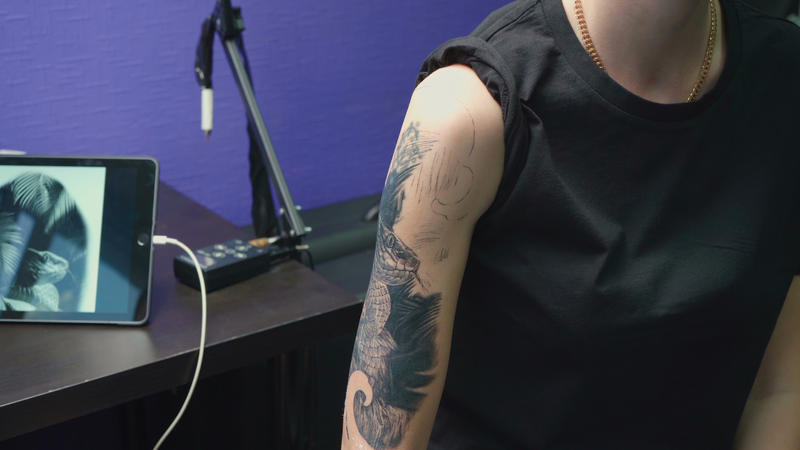 Tatuajele, un pericol pentru sănătate pe termen lung. Concluziile unei cercetări de 7 ani.