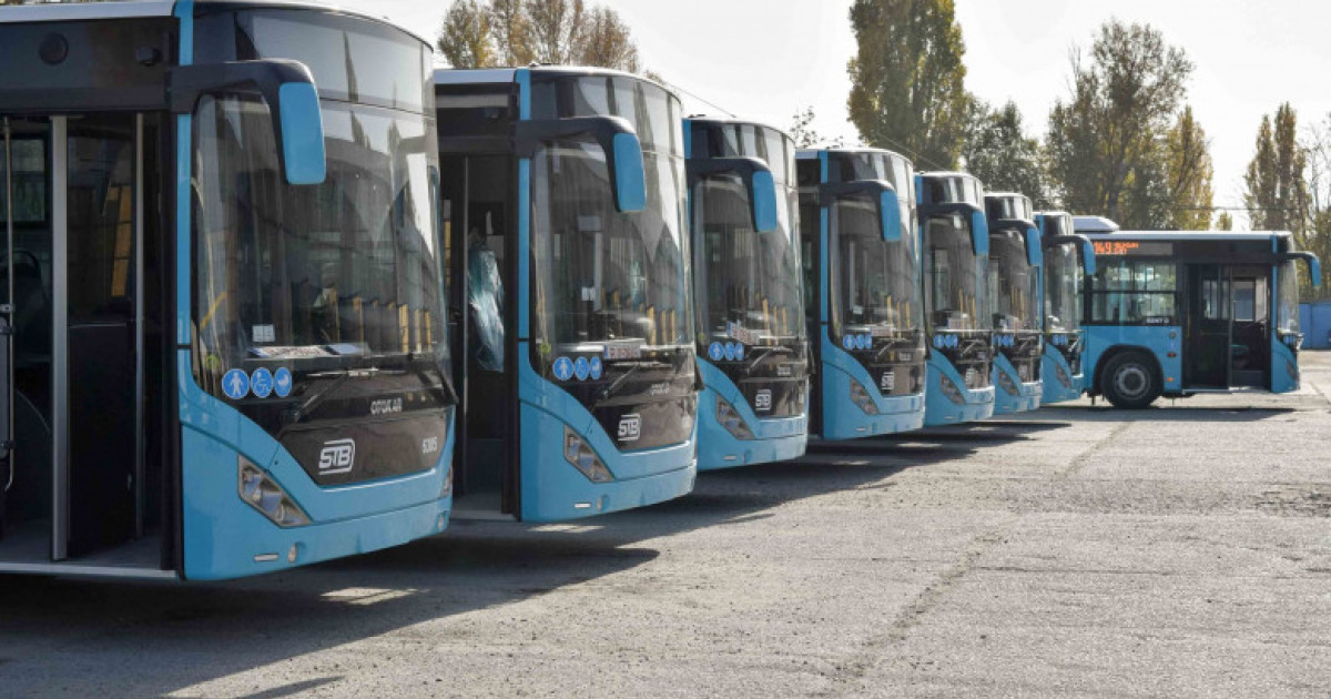 În trimestrul trei din 2025, înmatriculările noi de vehicule au înregistrat o creștere de 19,7%, cele mai semnificative avansuri fiind înregistrate la autobuze și microbuze.