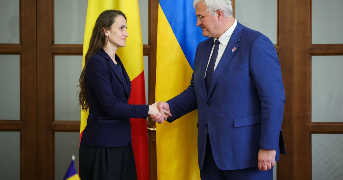 Declarația Oanei Țoiu, după o conversație telefonică cu omologul din Ucraina: „Să protejeze nevoile comunității vorbitoare de limba română”