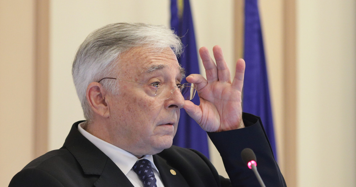 Mugur Isărescu, guvernatorul BNR: „Ne străduim să evităm accentuarea intrării României în recesiune.”