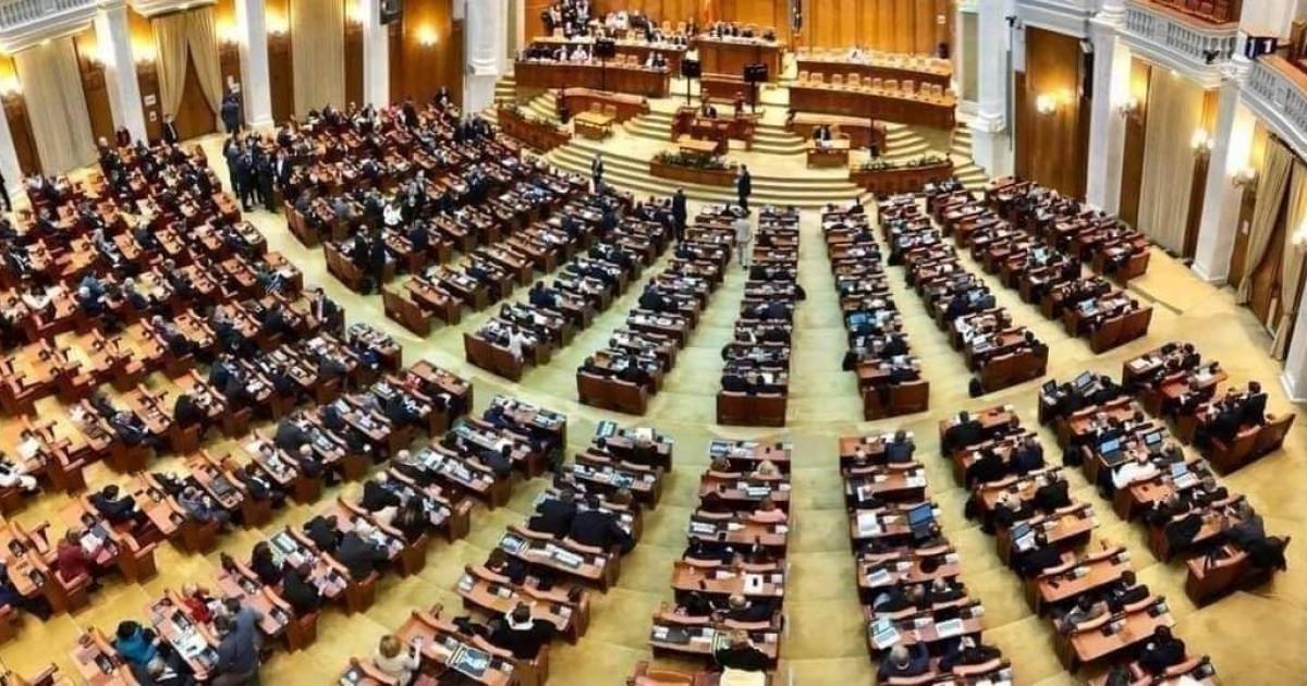 Nicușor Dan solicită Parlamentului să revizuiască legislația referitoare la noile taxe consulare. Ce argumente aduce președintele?