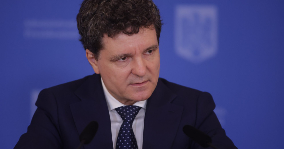 Nicușor Dan, după moartea lui Emeric Ienei: „Am pierdut una dintre personalitățile legendare ale fotbalului românesc”