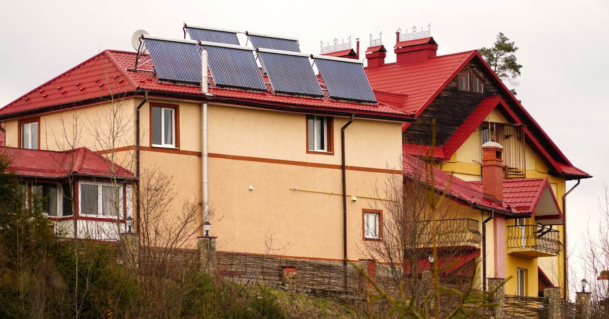 Ordonanța recentă referitoare la comunitățile de energie. Modalități prin care prosumatorii pot produce și comercializa energia electrică generată de ei înșiși.
