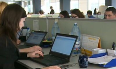 Numărul locurilor pentru internship în instituții de stat și companii private va fi dublat. Ce alte prevederi conține proiectul aprobat de Parlament.