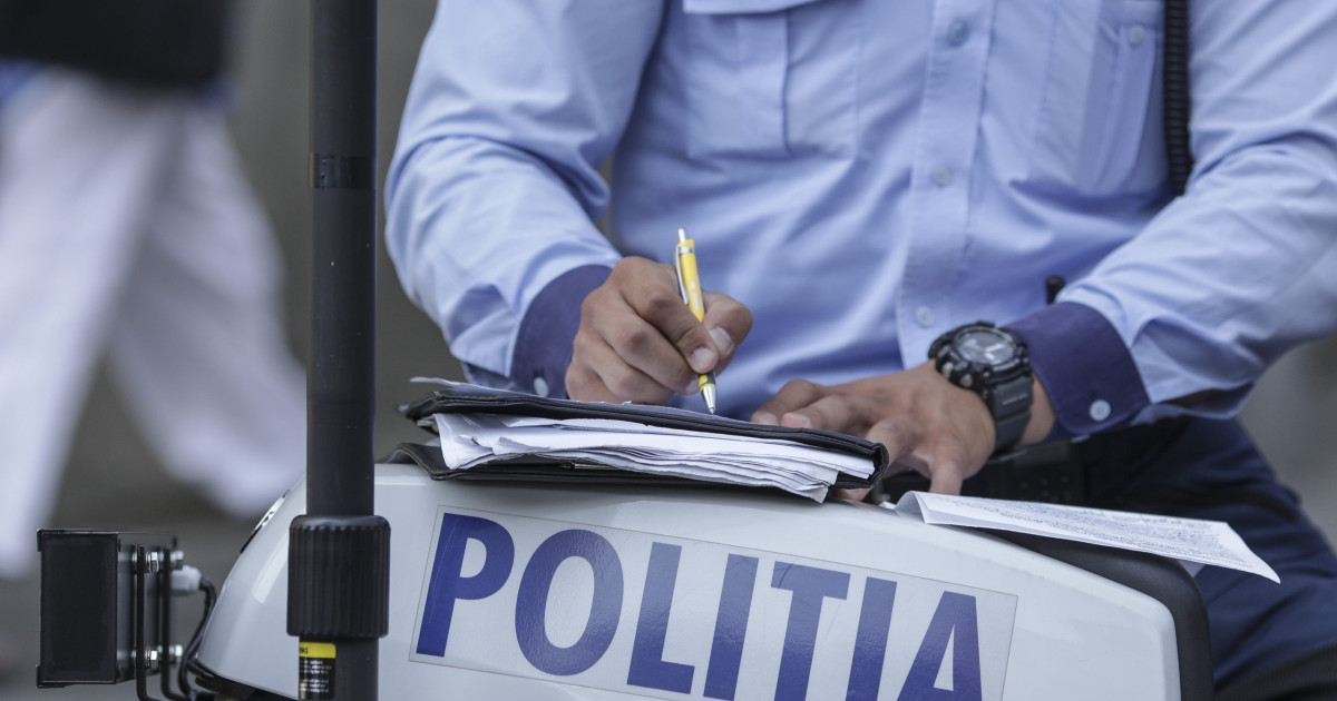 O judecătoare din București a apelat 112 pentru a raporta că a fost agresată de soțul său, care este polițist.