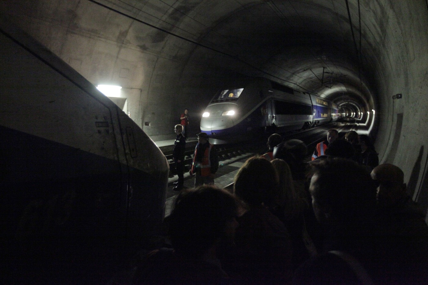 Parisul afectat de o pană de curent care a suspendat circulația metroului, joi dimineață