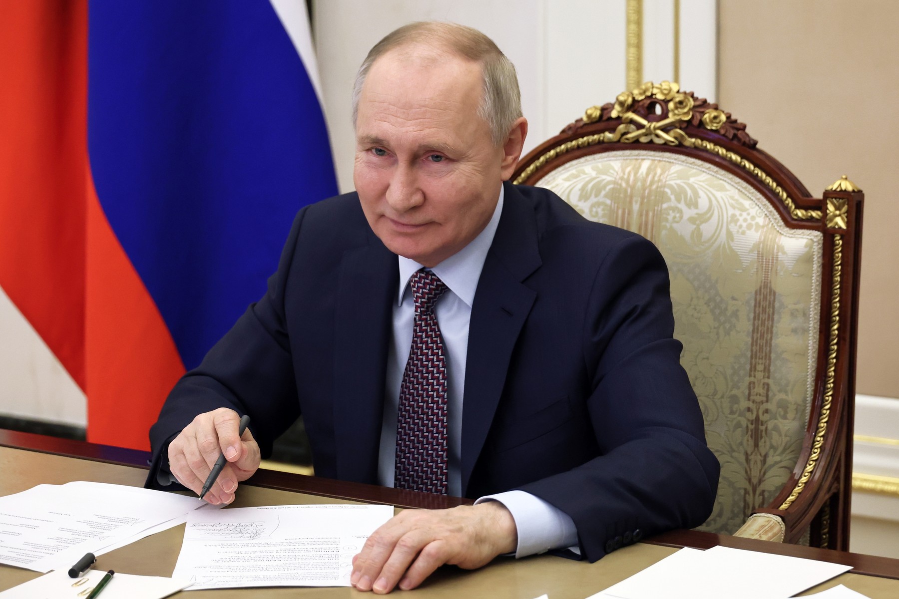 Putin confirmă primirea planului de pace propus de Trump pentru Ucraina. „A fost modernizat după Alaska” / „Ucraina și aliații săi europeni continuă să se iluzioneze”