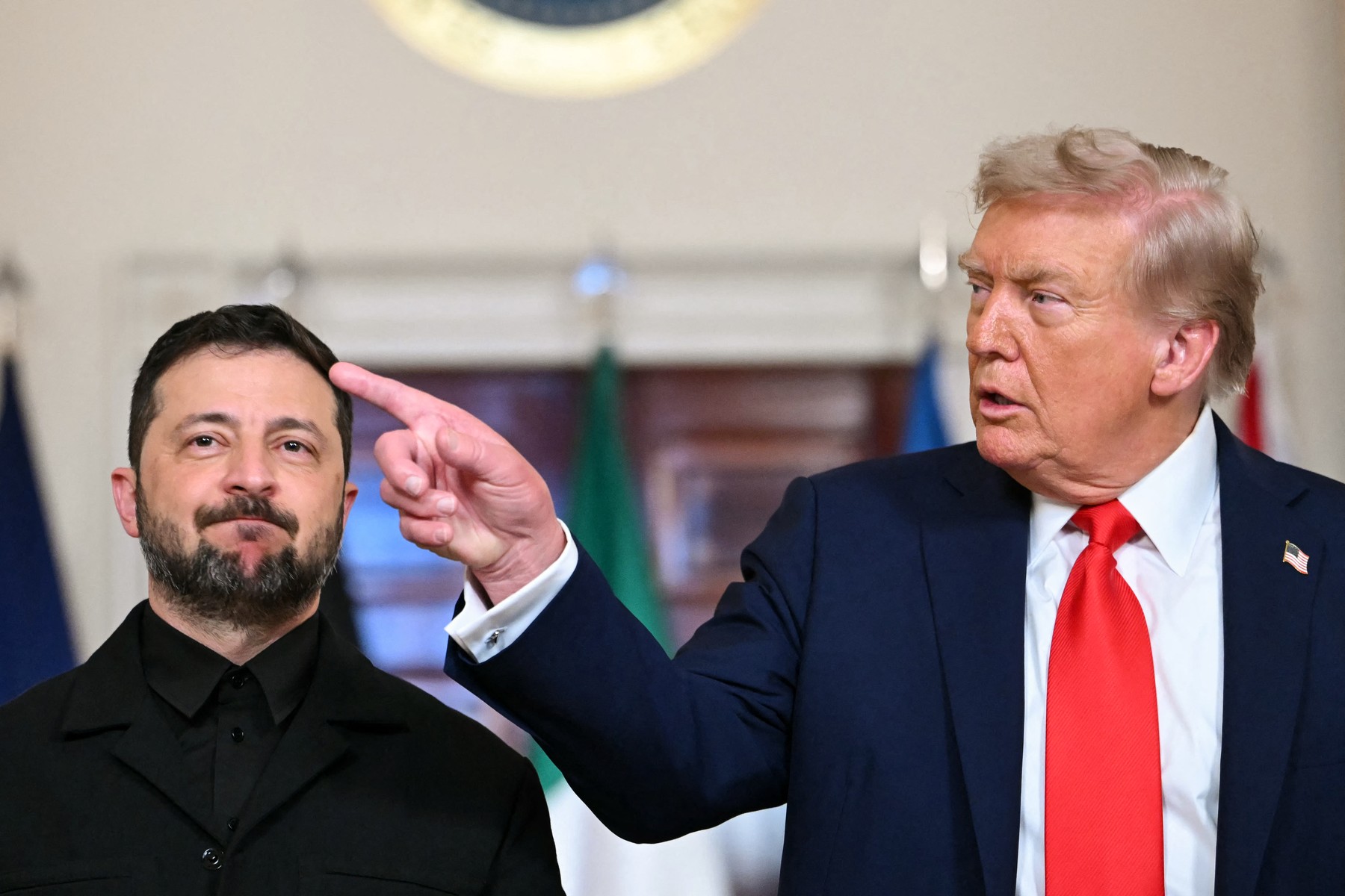 Ucraina se află sub o presiune considerabilă pentru a accepta cadrul acordului de pace negociat de Statele Unite și Rusia / Are termen până săptămâna viitoare / Zelenski, convorbire de urgență cu trei lideri europeni